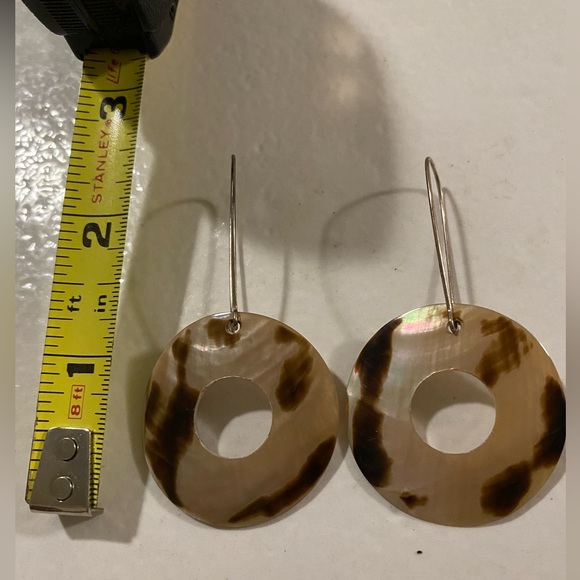 Shell Earrings - Picture 3 of 3